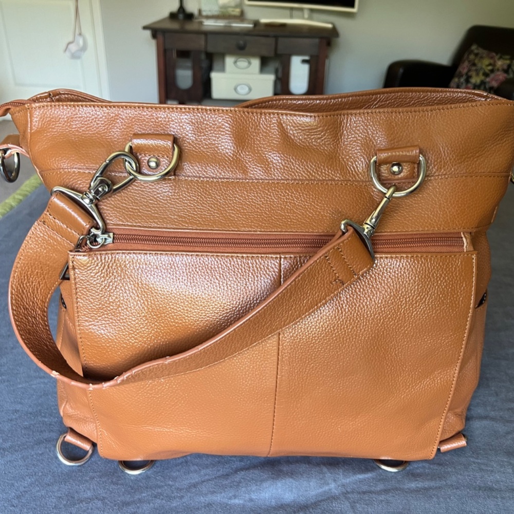 SHUTTERbag Heirloom Bag Large Brown Backpack, Shoulder Bag, DSLR Camera Bag - Picture 7 of 14